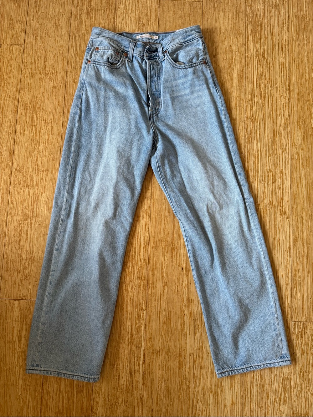 Women’s Levi’s Light Blue Ribcage Straight Jeans